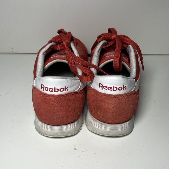 Reebok ‘Classic Nylon’ sneaker in Canton Red. - Picture 3 of 4